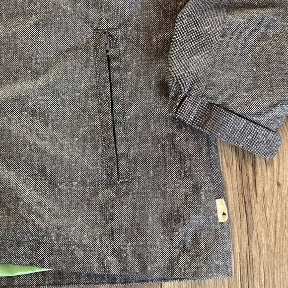 Ladies Burton Spring/Fall Rain Coat - Picture 6 of 14